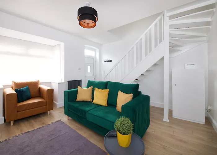 Thomson House - Air Host & Stay - 2 Mins To Town